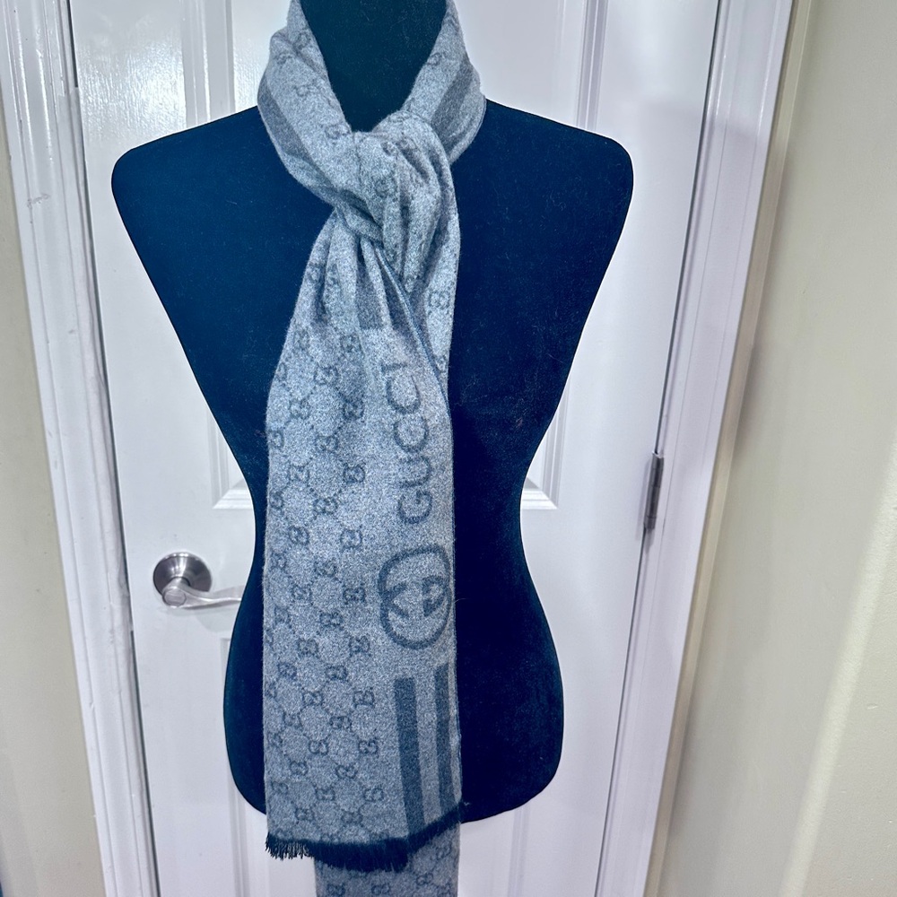 Gucci Women’s or Unisex Scarf in Gray on Gray Gg monogram pattern Fringed ends